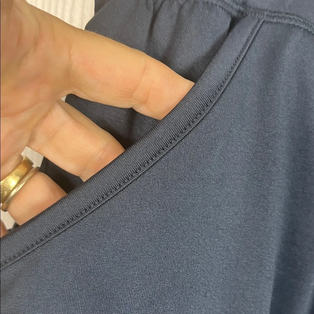 Livi navy blue athletic shorts with rash shirt under. Size 14/16. Pockets - Picture 3 of 7